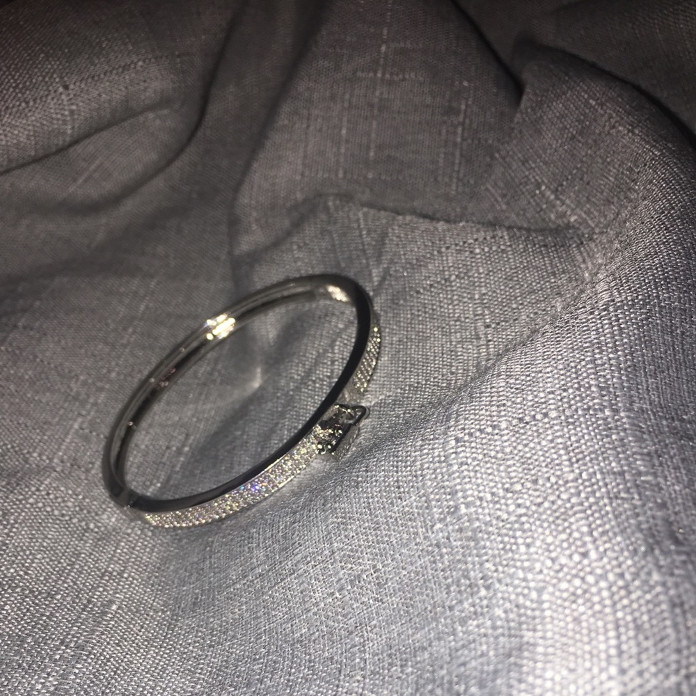 NWOT Simulated Diamond Clasp Bracelet